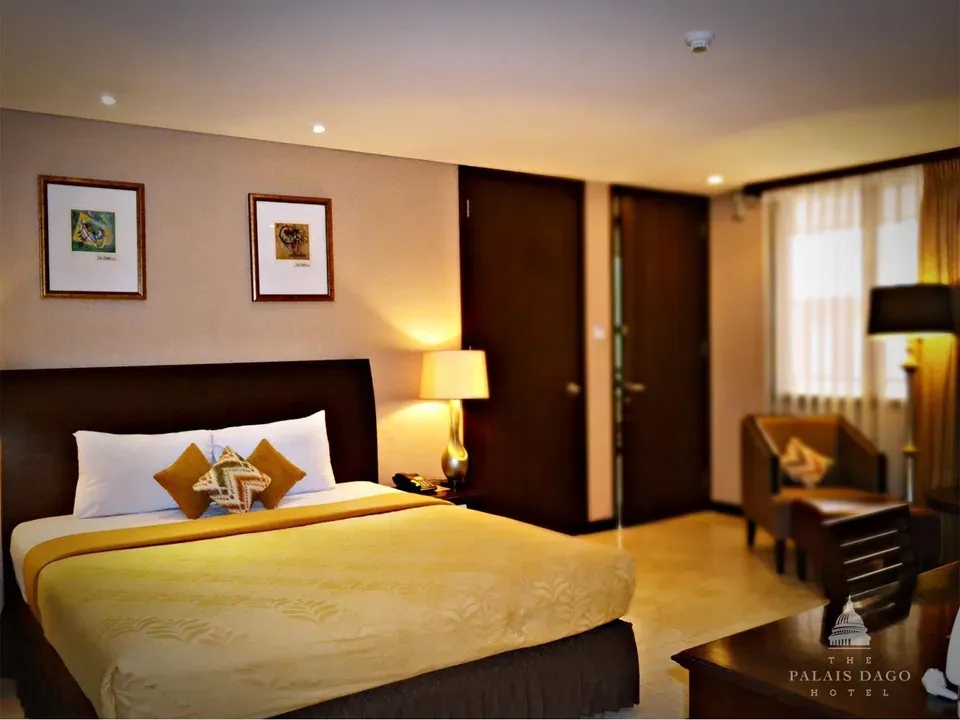 Guest room interior